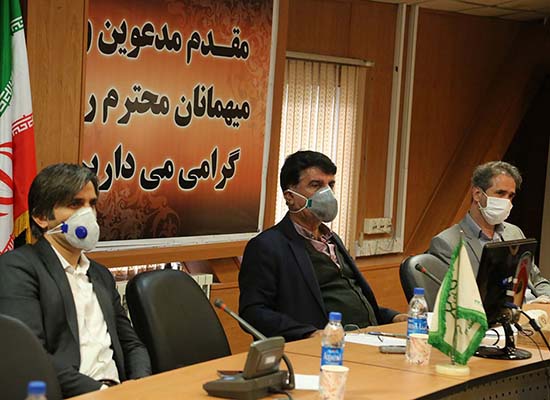 نهی کردن و محدودیت برای مردم تنها راه حل مقابله با کرونا نیست نهی کردن و محدودیت برای مردم تنها راه حل مقابله با کرونا نیست